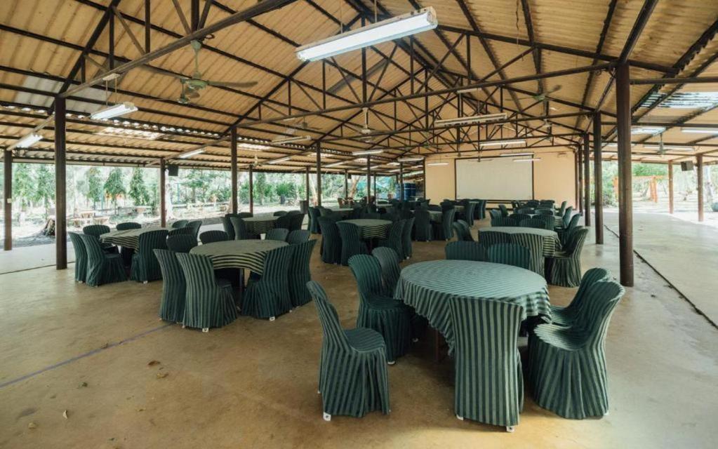 The Pine Resort Pathum Thani Exterior photo